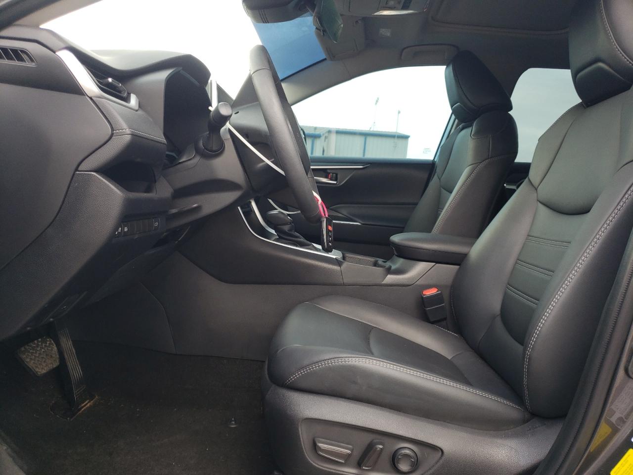 2023 TOYOTA RAV4 XLE PREMIUM VIN:2T3C1RFVXPC230475