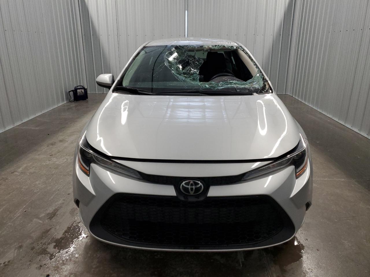 2022 TOYOTA COROLLA LE VIN:5YFEPMAE8NP323048