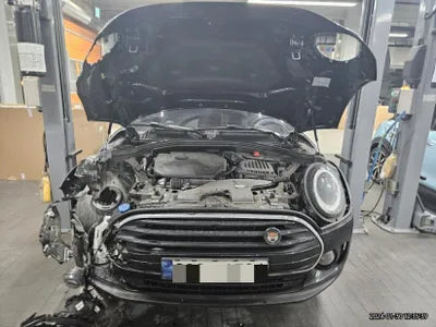 2022 MINI Clubman VIN: