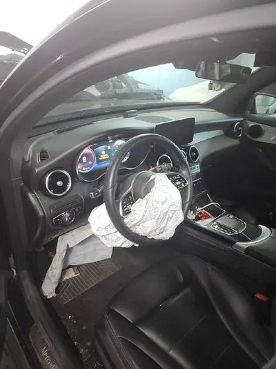 2020 Mercedes-Benz GLC 220 VIN: