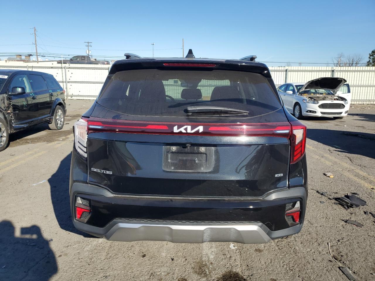 2024 KIA SELTOS EX VIN:KNDERCAA0R7487452