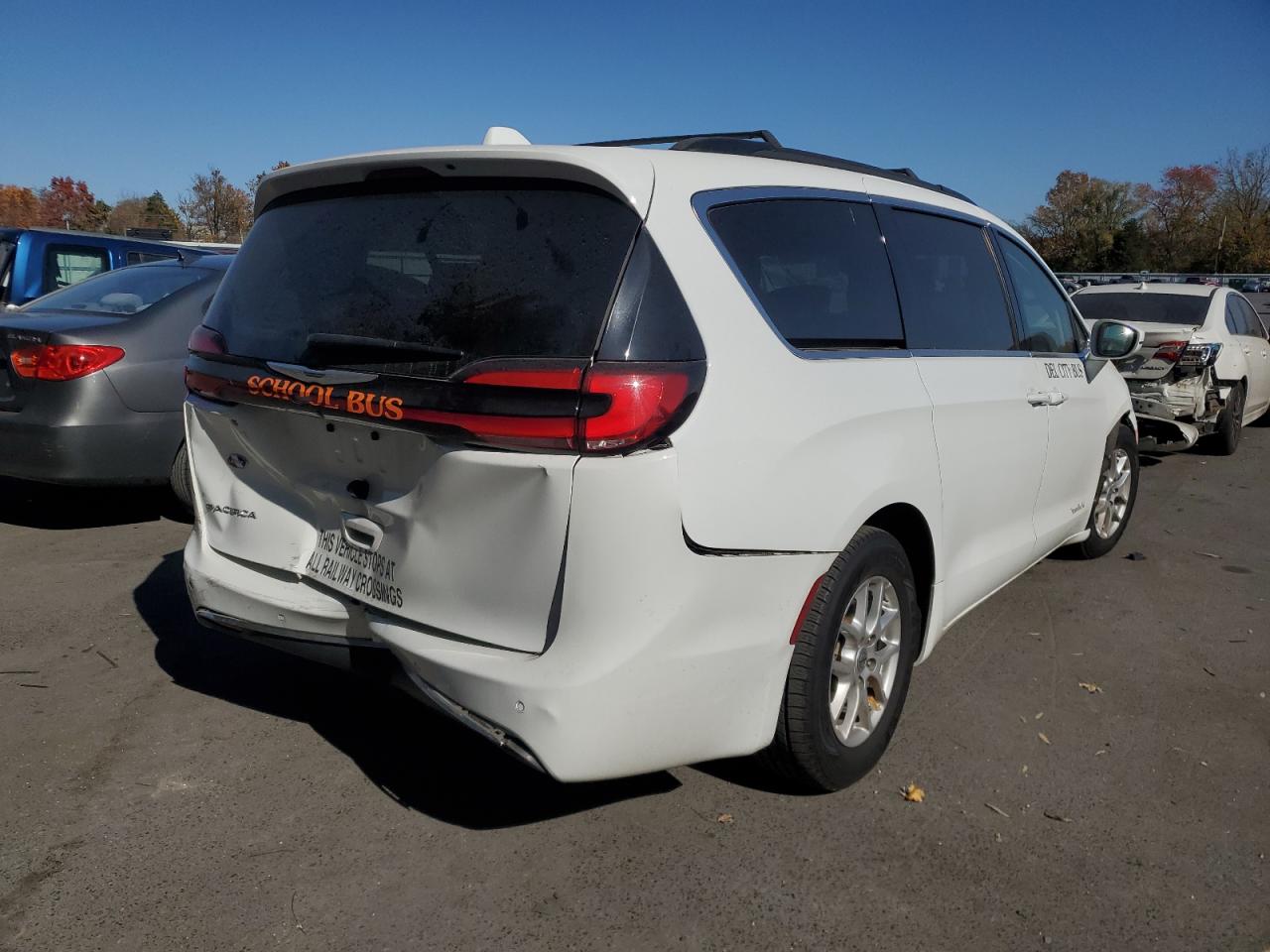 2022 CHRYSLER PACIFICA TOURING L VIN:2C4RC1BG4NR128480