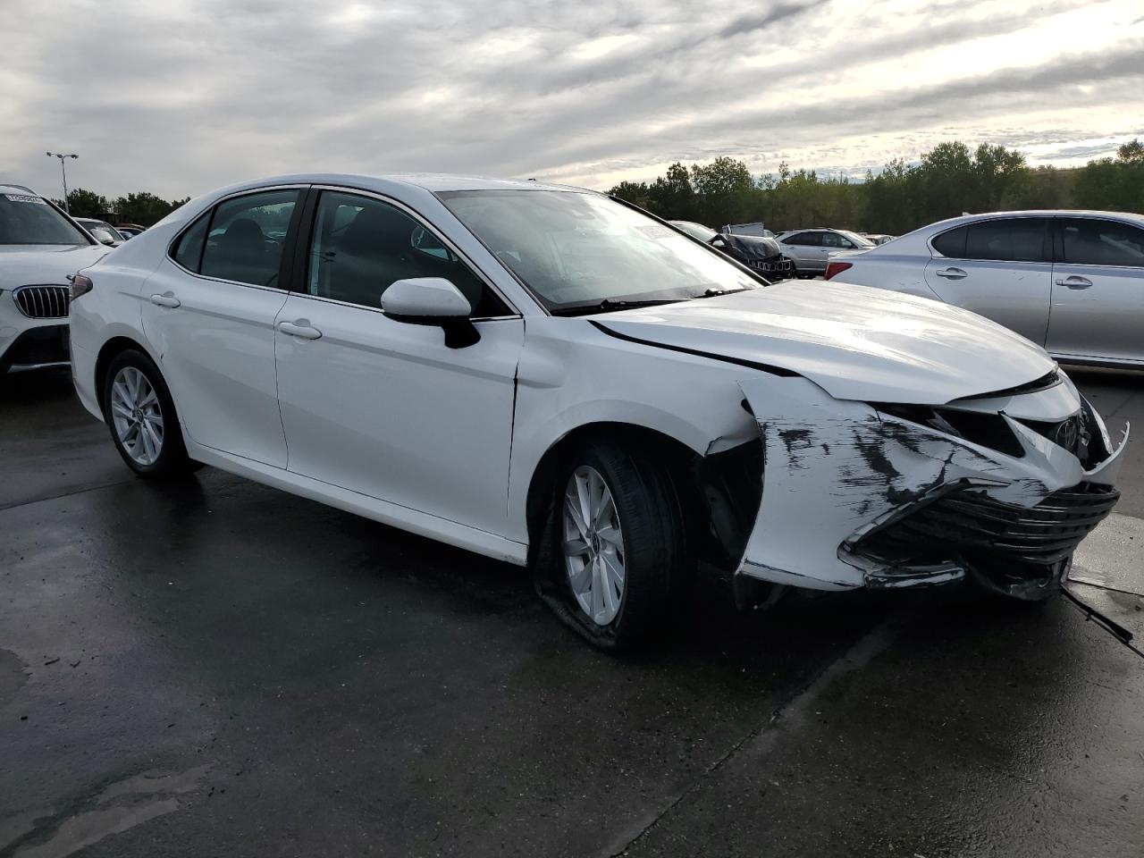 2022 TOYOTA CAMRY LE VIN:4T1C11AKXNU628384