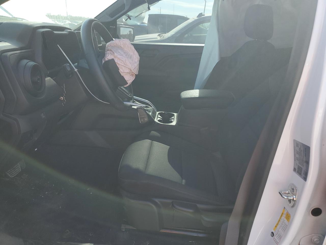 2024 CHEVROLET COLORADO  VIN:1GCPTBEK8R1112919