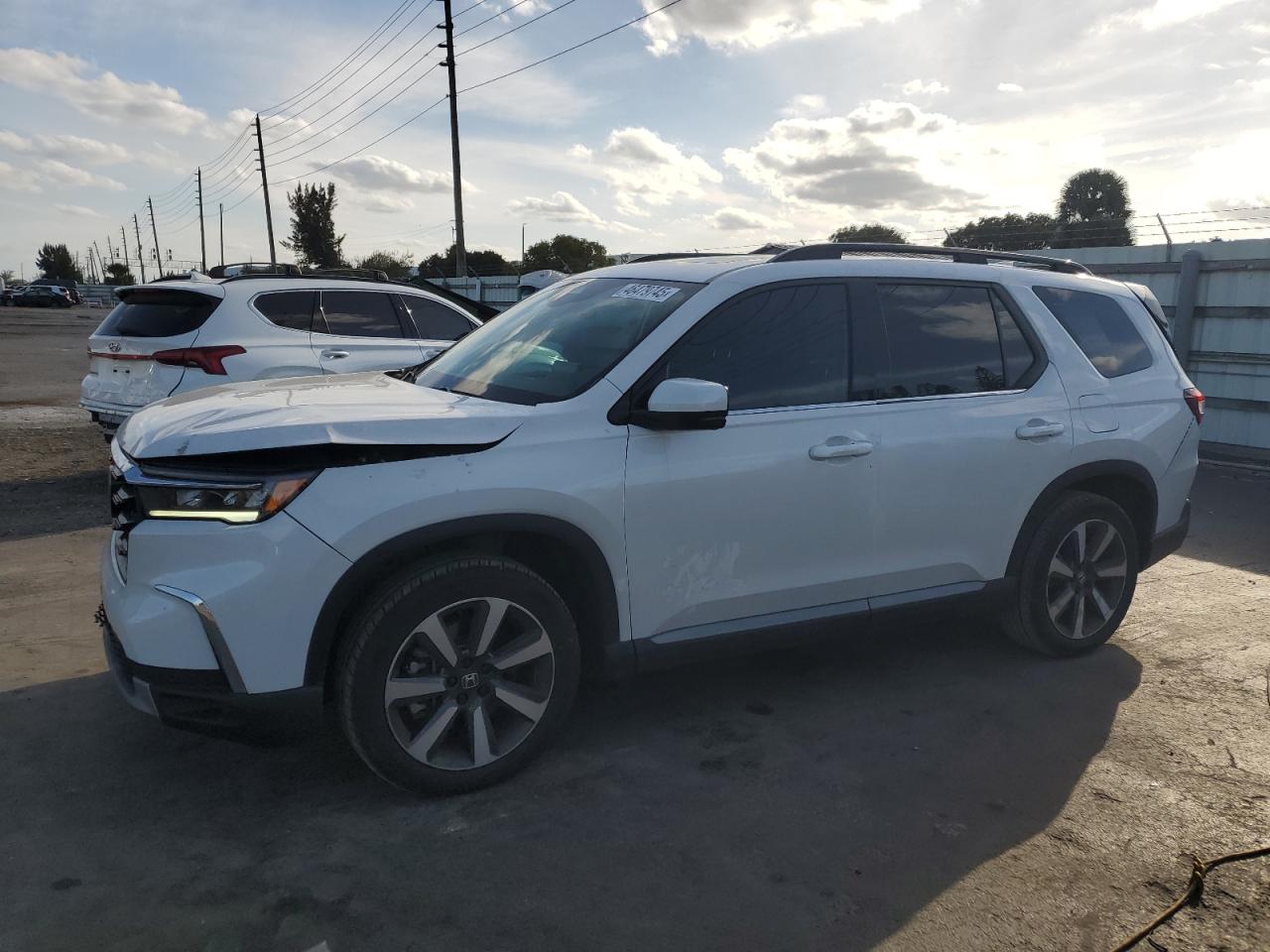 2024 HONDA PILOT TOURING VIN:5FNYG2H76RB008887