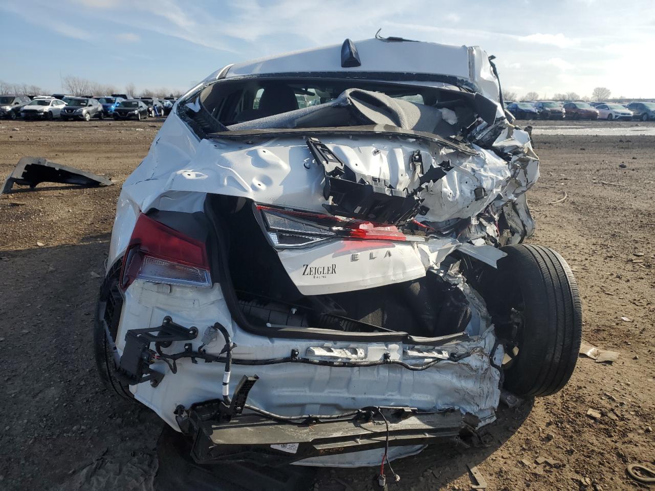 2022 HYUNDAI ELANTRA SEL VIN:5NPLM4AG7NH064325