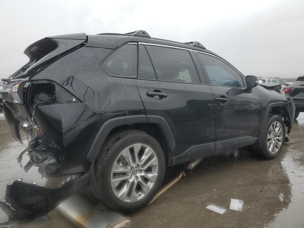 2024 TOYOTA RAV4 XLE PREMIUM VIN:2T3A1RFV5RC426947