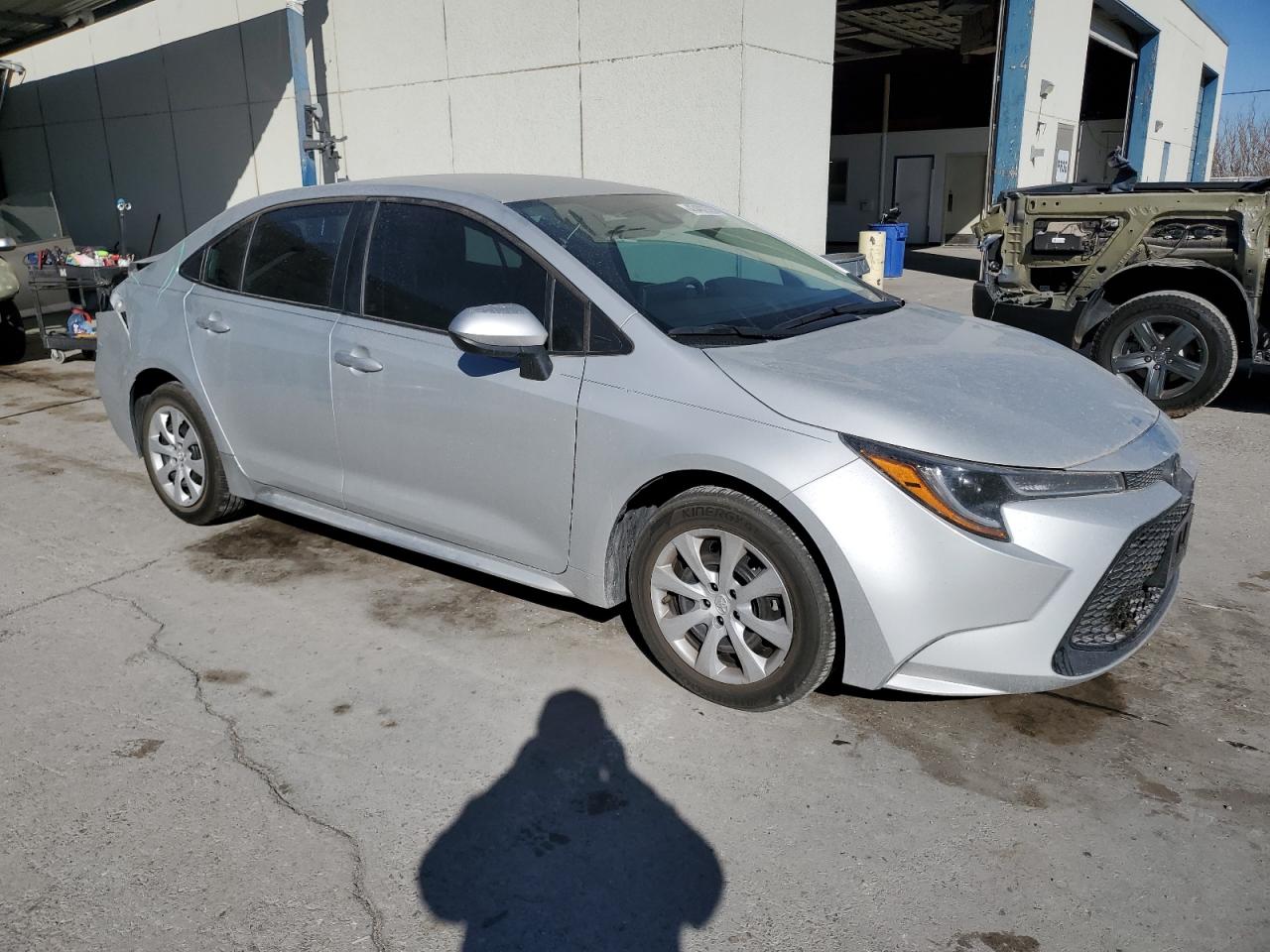2022 TOYOTA COROLLA LE VIN:5YFEPMAE4NP335827