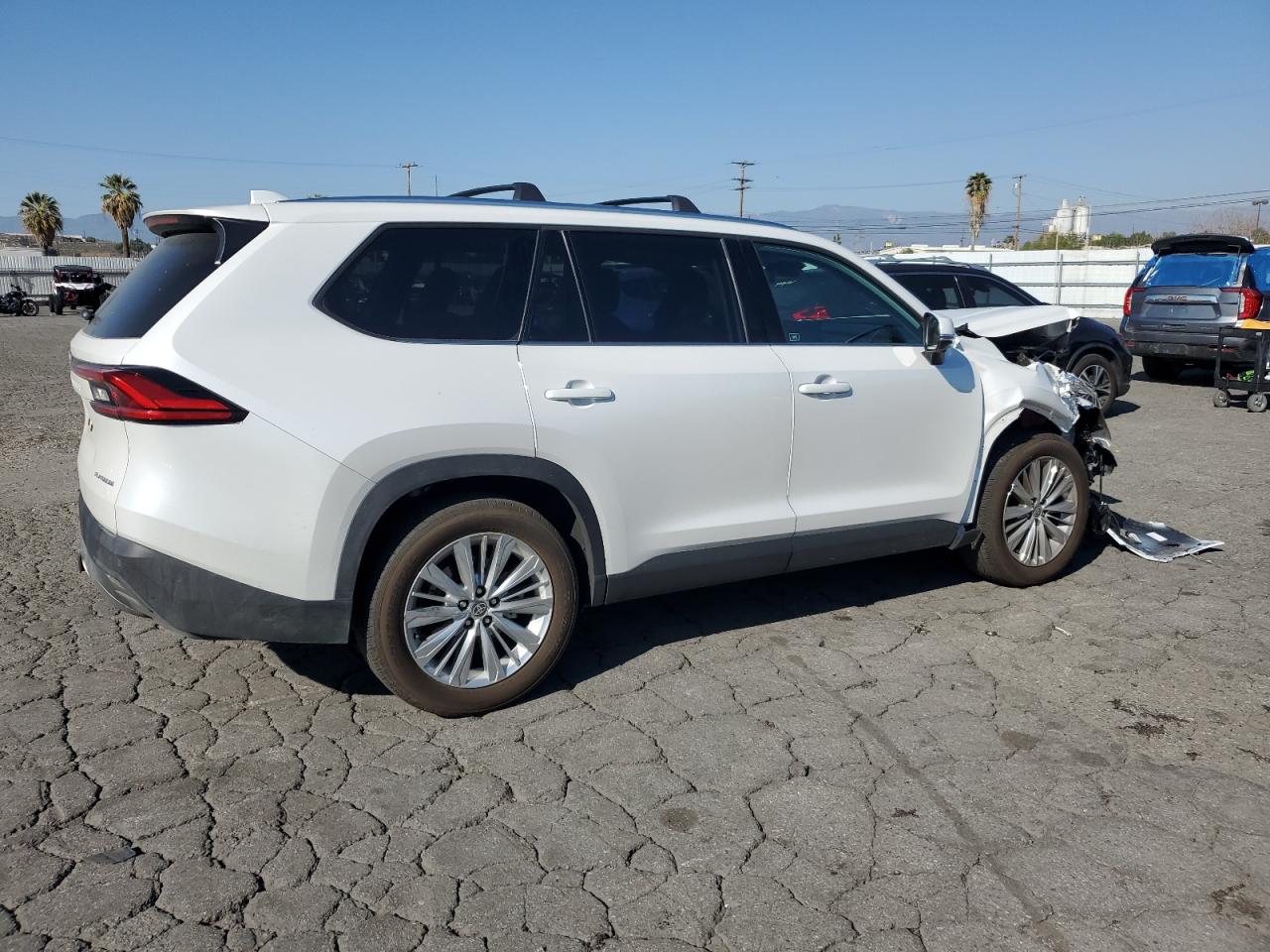 2024 TOYOTA GRAND HIGHLANDER XLE VIN:5TDAAAB52RS063837