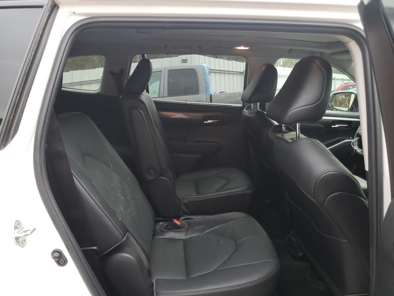 2022 TOYOTA HIGHLANDER PLATINUM VIN:5TDFZRAH2NS111985