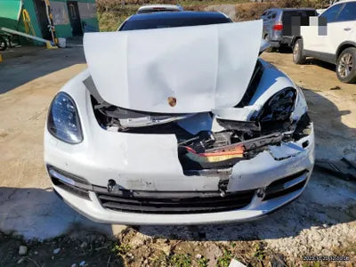 2018 Porsche Panamera VIN: