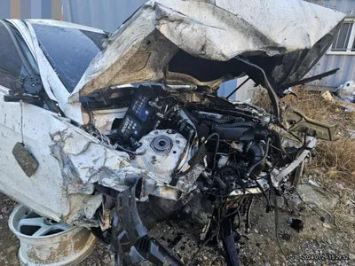 2015 Mercedes-Benz E 220 VIN: