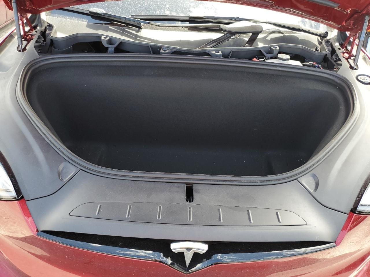 2024 TESLA MODEL X  VIN:7SAXCAE5XRF447002