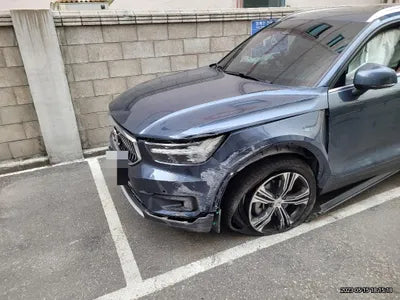 2020 Volvo XC40 VIN: