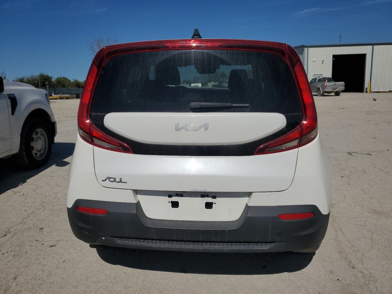 2022 KIA SOUL LX VIN:KNDJ23AU2N7173549