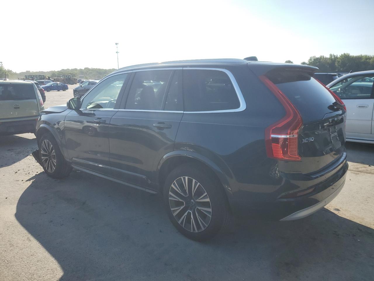 2022 VOLVO XC90 T6 MOMENTUM VIN:YV4A221K4N1817836