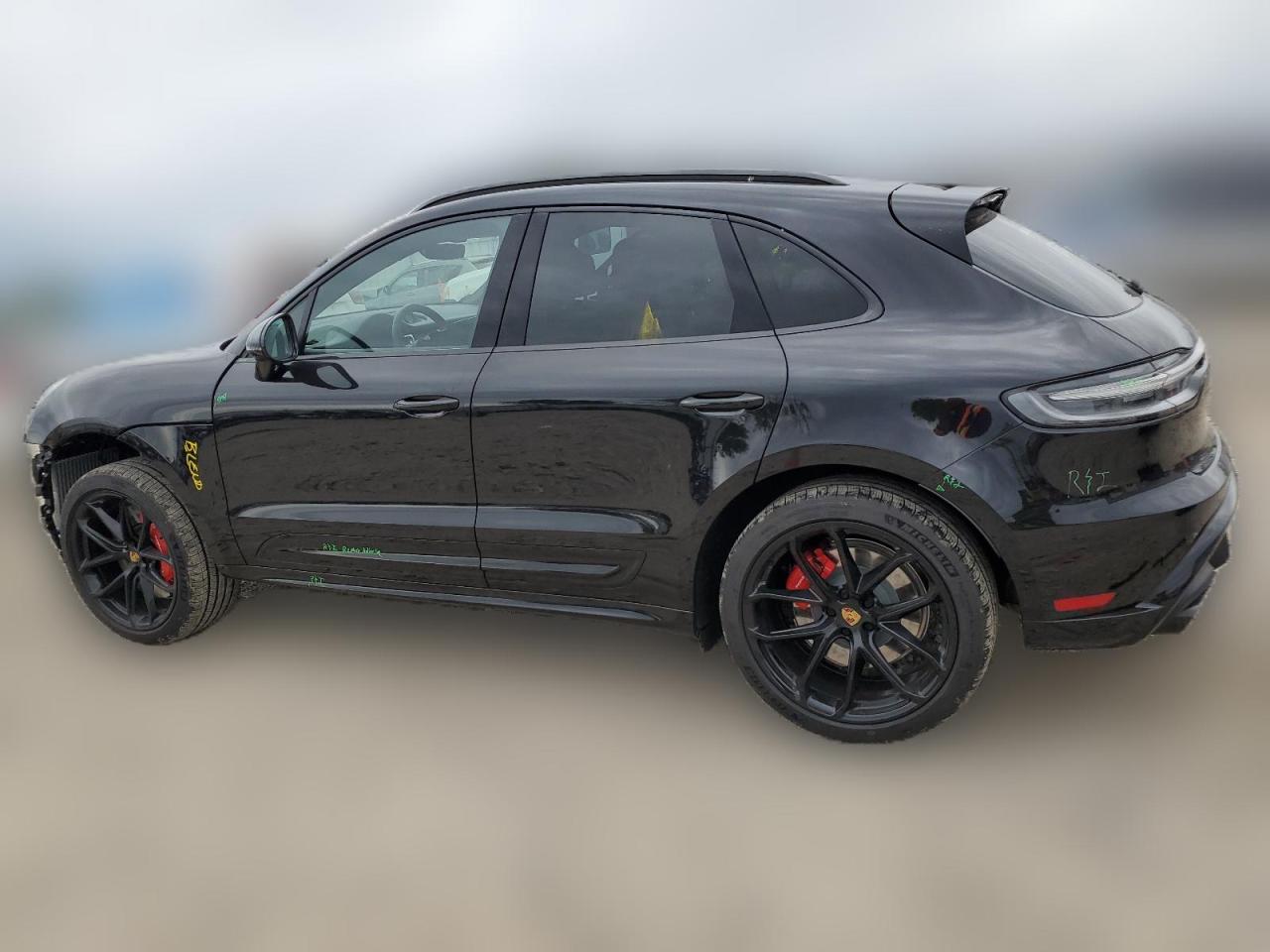 2024 PORSCHE MACAN GTS VIN:WP1AF2A50RLB55604