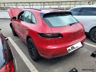 2018 Porsche Macan WP1AG2957JLB63155 VIN:WP1AG2957JLB63155