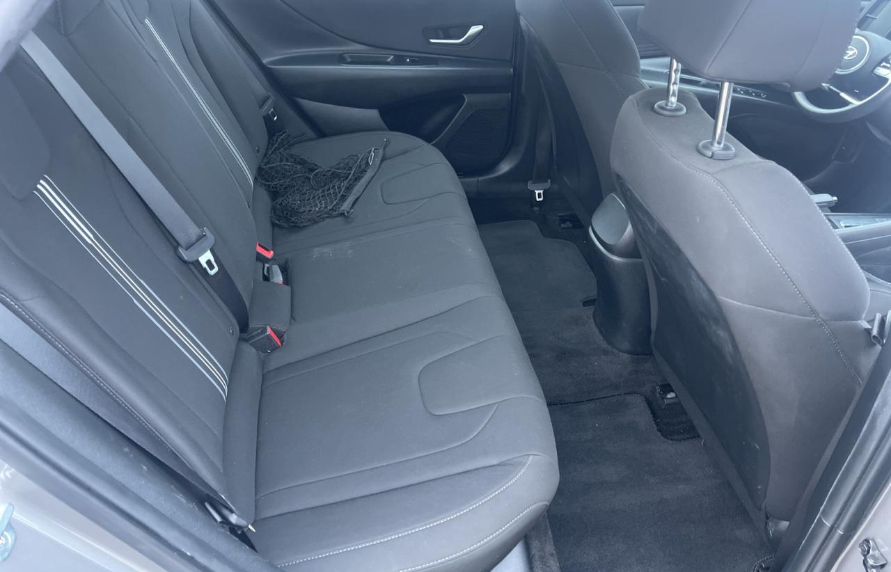 2022 HYUNDAI ELANTRA SEL VIN:KMHLM4AG9NU335175