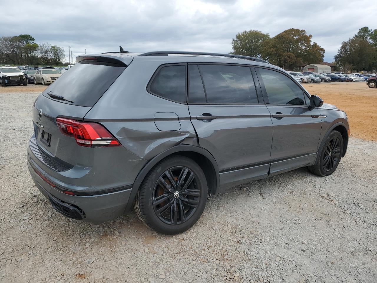 2022 VOLKSWAGEN TIGUAN SE R-LINE BLACK VIN:3VVCB7AX8NM143506