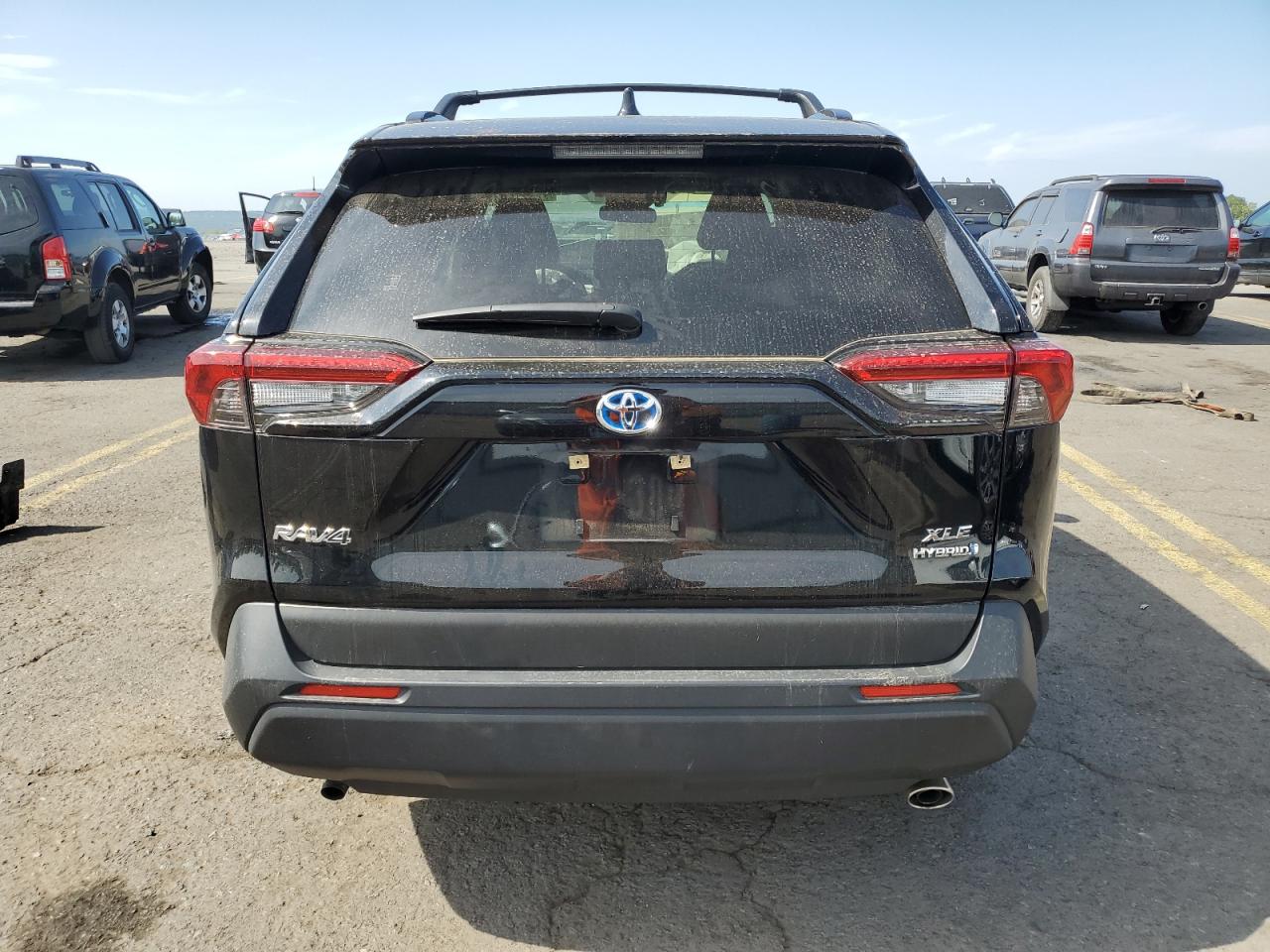 2022 TOYOTA RAV4 XLE PREMIUM VIN:JTMB6RFV6ND058872