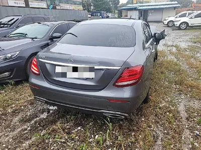 2018 Mercedes-Benz E 220 VIN: