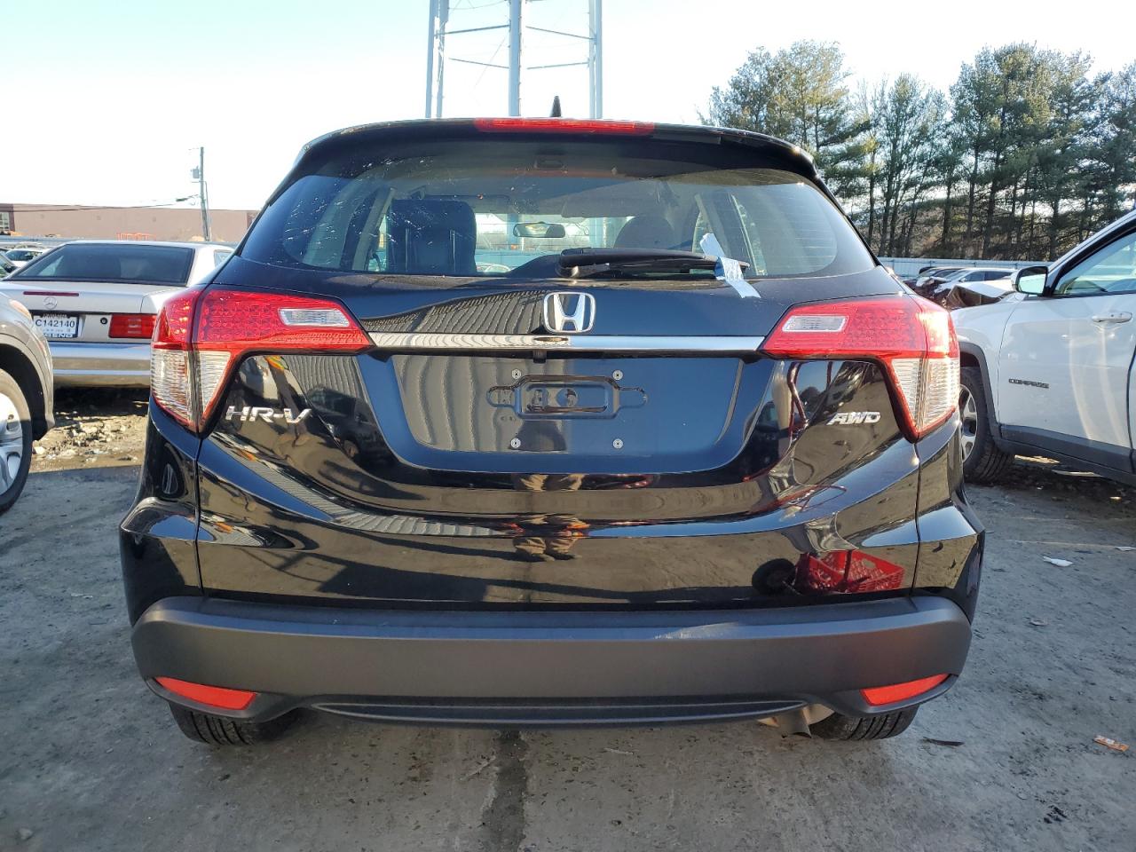 2022 HONDA HR-V LX VIN:3CZRU6H31NM736568