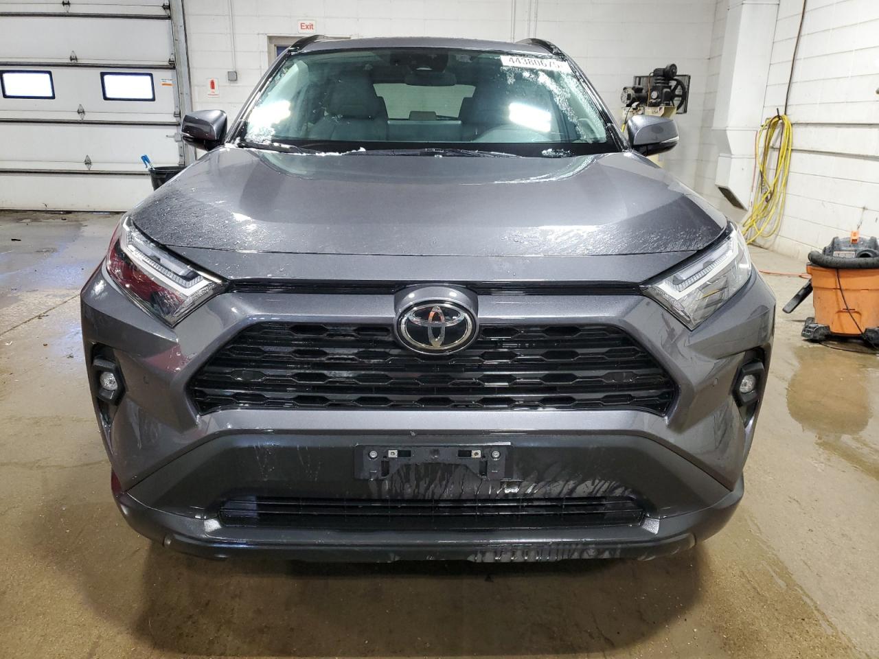 2024 TOYOTA RAV4 XLE PREMIUM VIN:2T3A1RFV3RC475063
