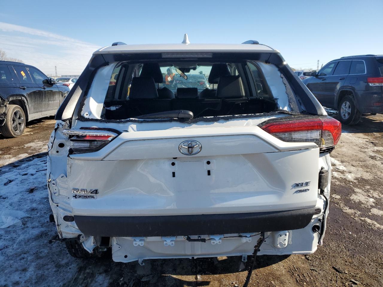 2024 TOYOTA RAV4 XLE PREMIUM VIN:2T3A1RFV8RW465899
