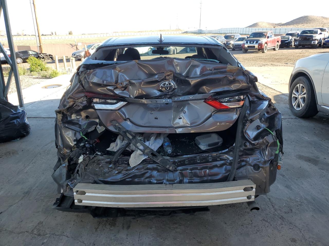 2022 TOYOTA CAMRY LE VIN:4T1C11AK5NU647683