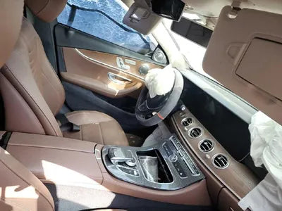 2017 Mercedes-Benz E 300 VIN: