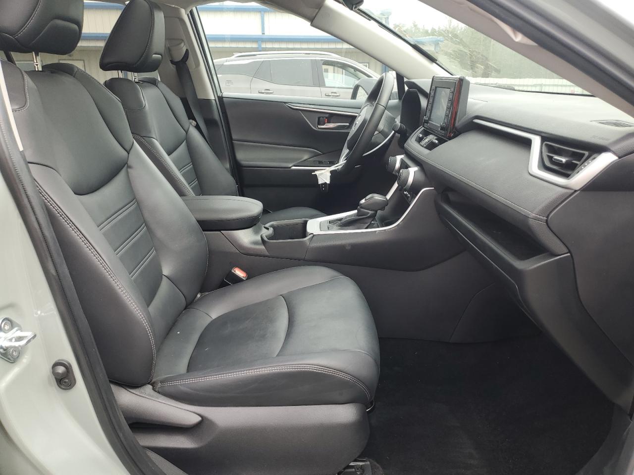 2022 TOYOTA RAV4 XLE PREMIUM VIN:2T3A1RFV8NW312854