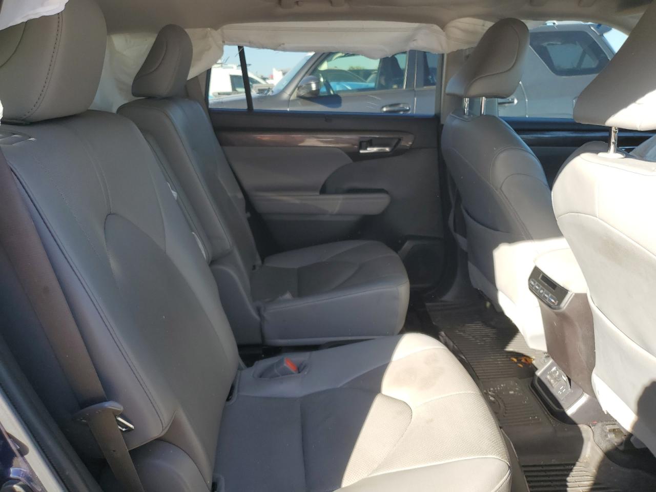 2022 TOYOTA HIGHLANDER LIMITED VIN:5TDDZRBH4NS213648