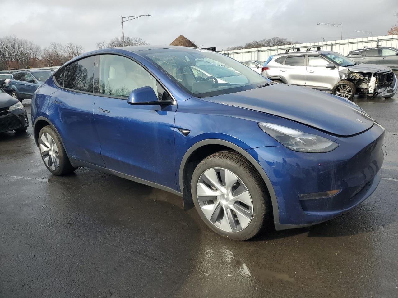 2024 TESLA MODEL Y VIN:7SAYGDEE6RA231851