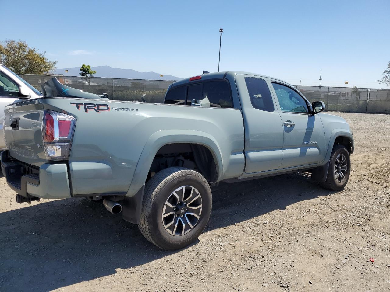 2022 TOYOTA TACOMA ACCESS CAB VIN:3TYRZ5CNXNT023408