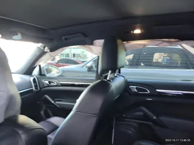 2015 Porsche Cayenne VIN: