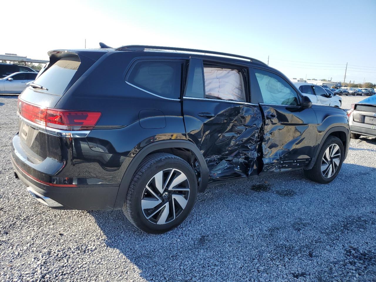 2024 VOLKSWAGEN ATLAS SE VIN:1V2JR2CA7RC513301