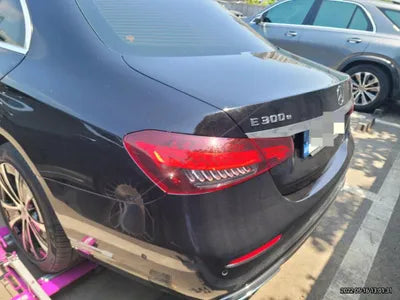 2021 Mercedes-Benz E 300 W1KZF5EB9MA959660 VIN:W1KZF5EB9MA959660