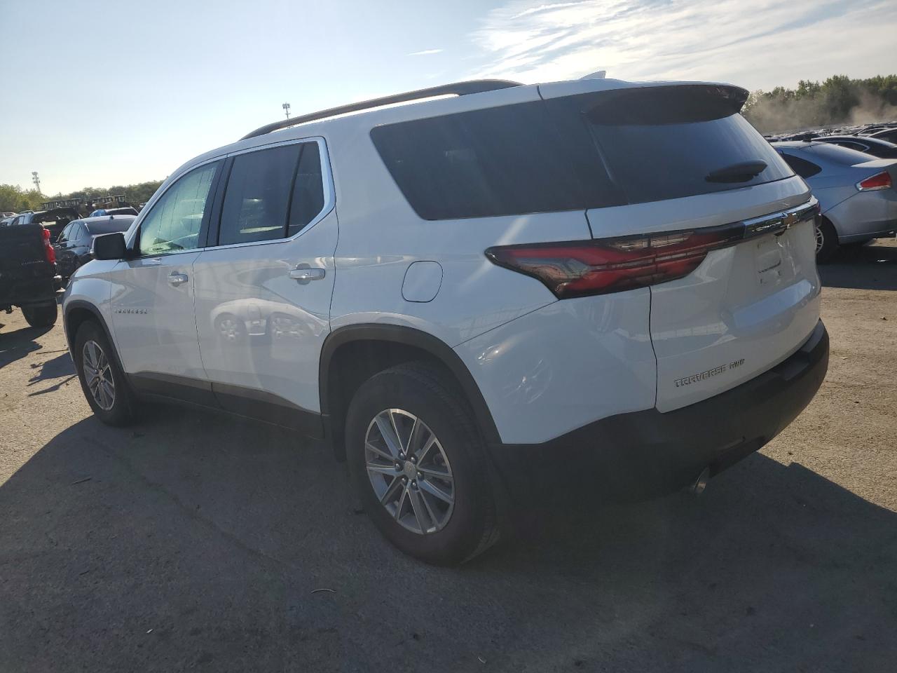 2023 CHEVROLET TRAVERSE LT VIN:1GNEVGKW9PJ170564