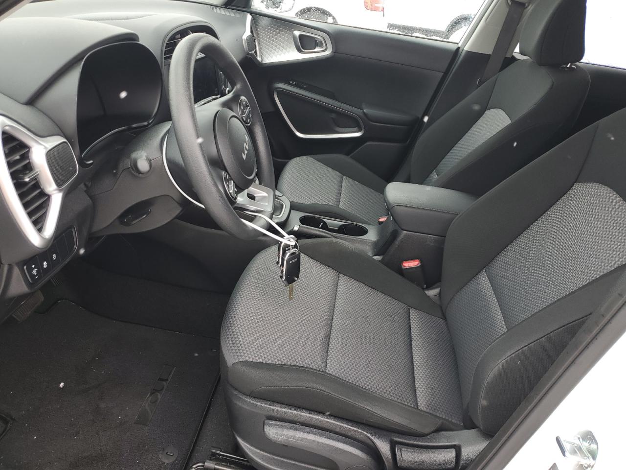 2023 KIA SOUL LX VIN:KNDJ23AU0P7870768