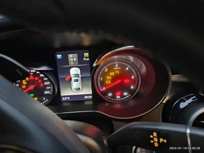 2017 Mercedes-Benz GLC 220 VIN: