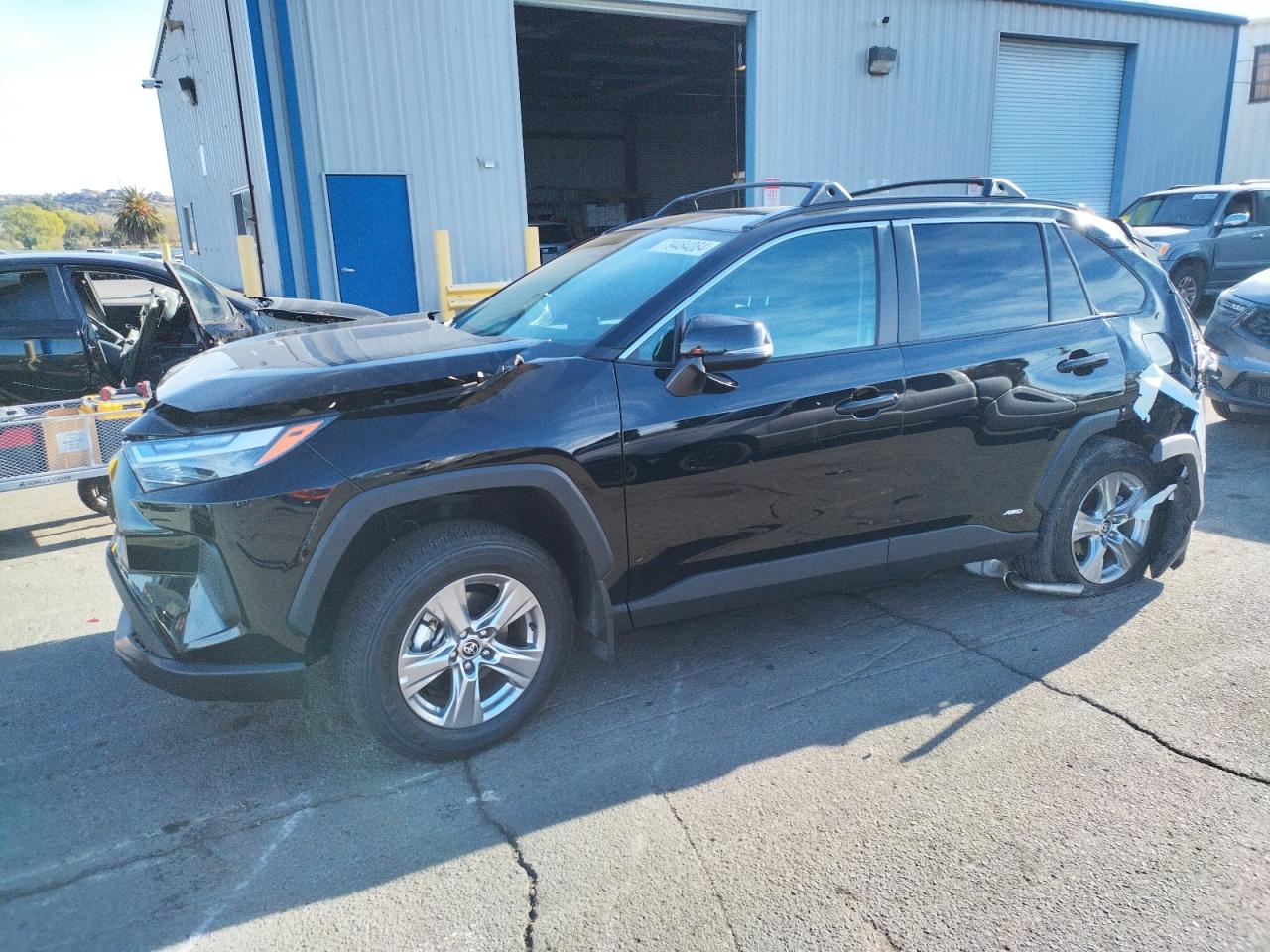 2024 TOYOTA RAV4 XLE VIN:2T3RWRFV2RW206412