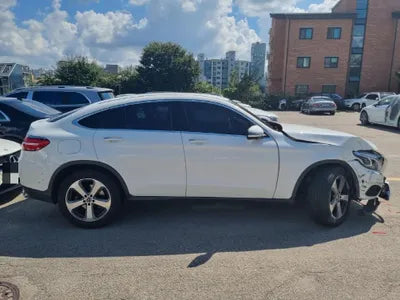 2019 Mercedes-Benz GLC 300 WDC0J4KB2KF528068 VIN:WDC0J4KB2KF528068