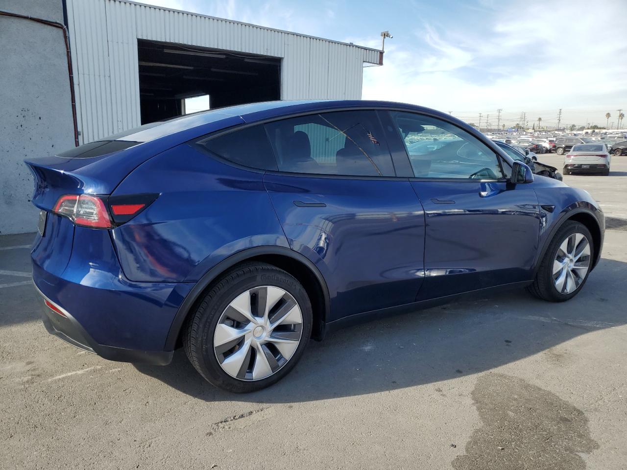 2024 TESLA MODEL Y  VIN:7SAYGDED6RF083842