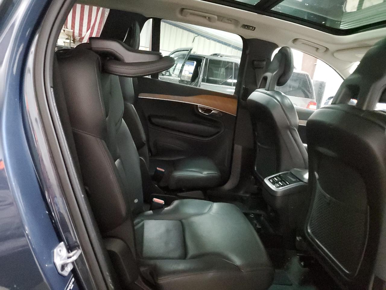 2022 VOLVO XC90 T6 MOMENTUM VIN:YV4A221K2N1777983