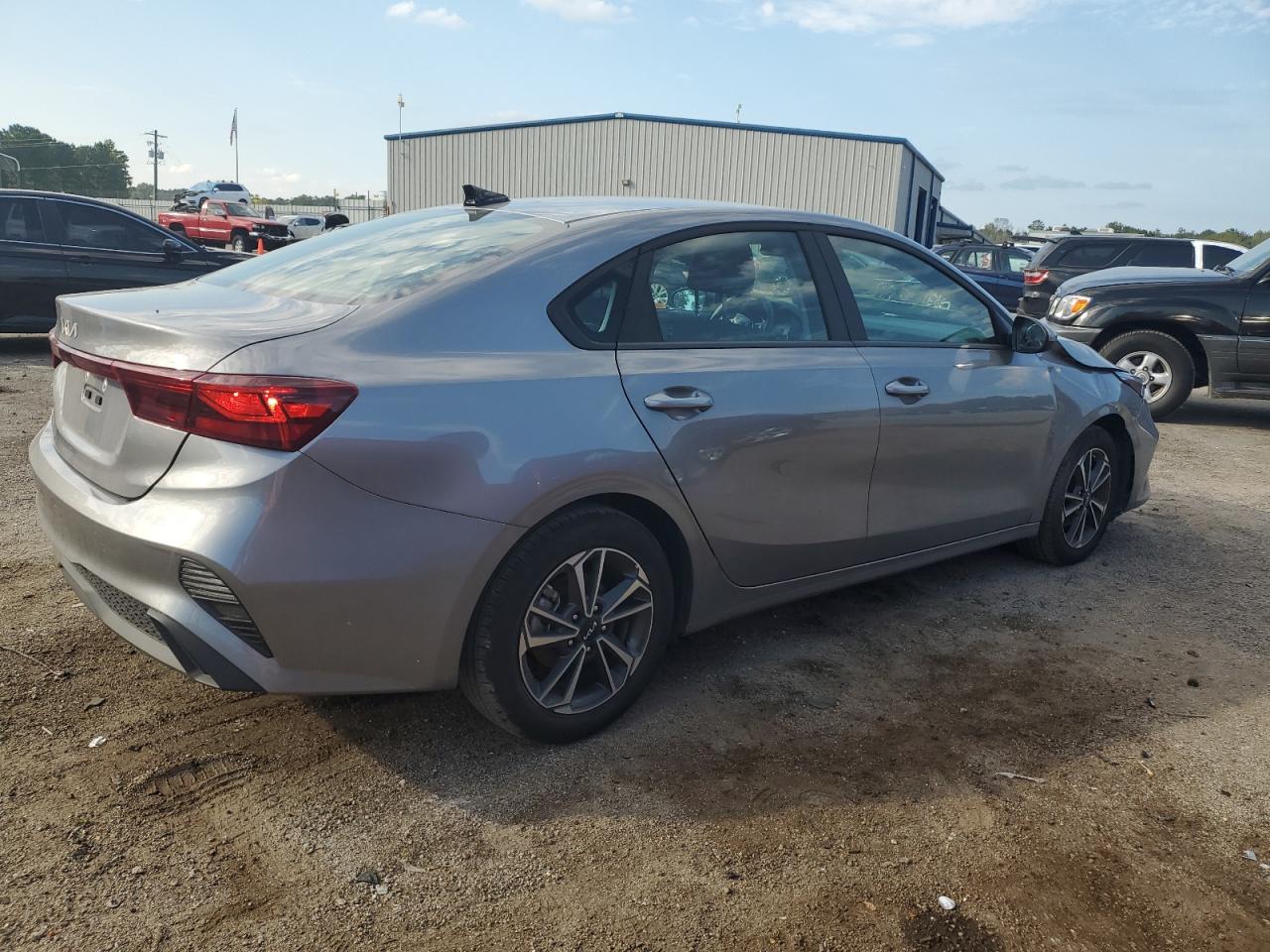 2024 KIA FORTE LX VIN:3KPF24ADXRE727504