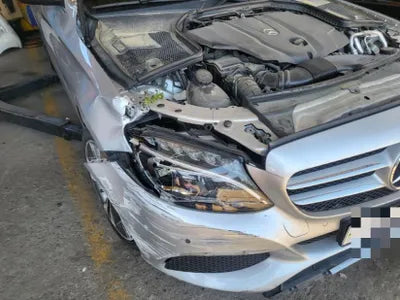 2018 Mercedes-Benz C 220 VIN: