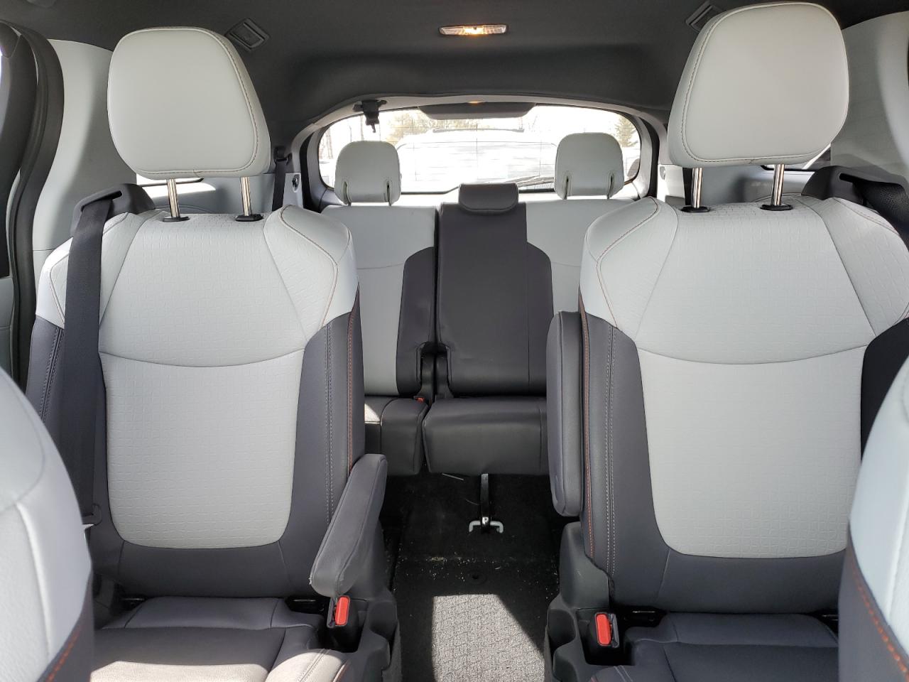 2024 TOYOTA SIENNA LE VIN:5TDGSKFCXRS119660