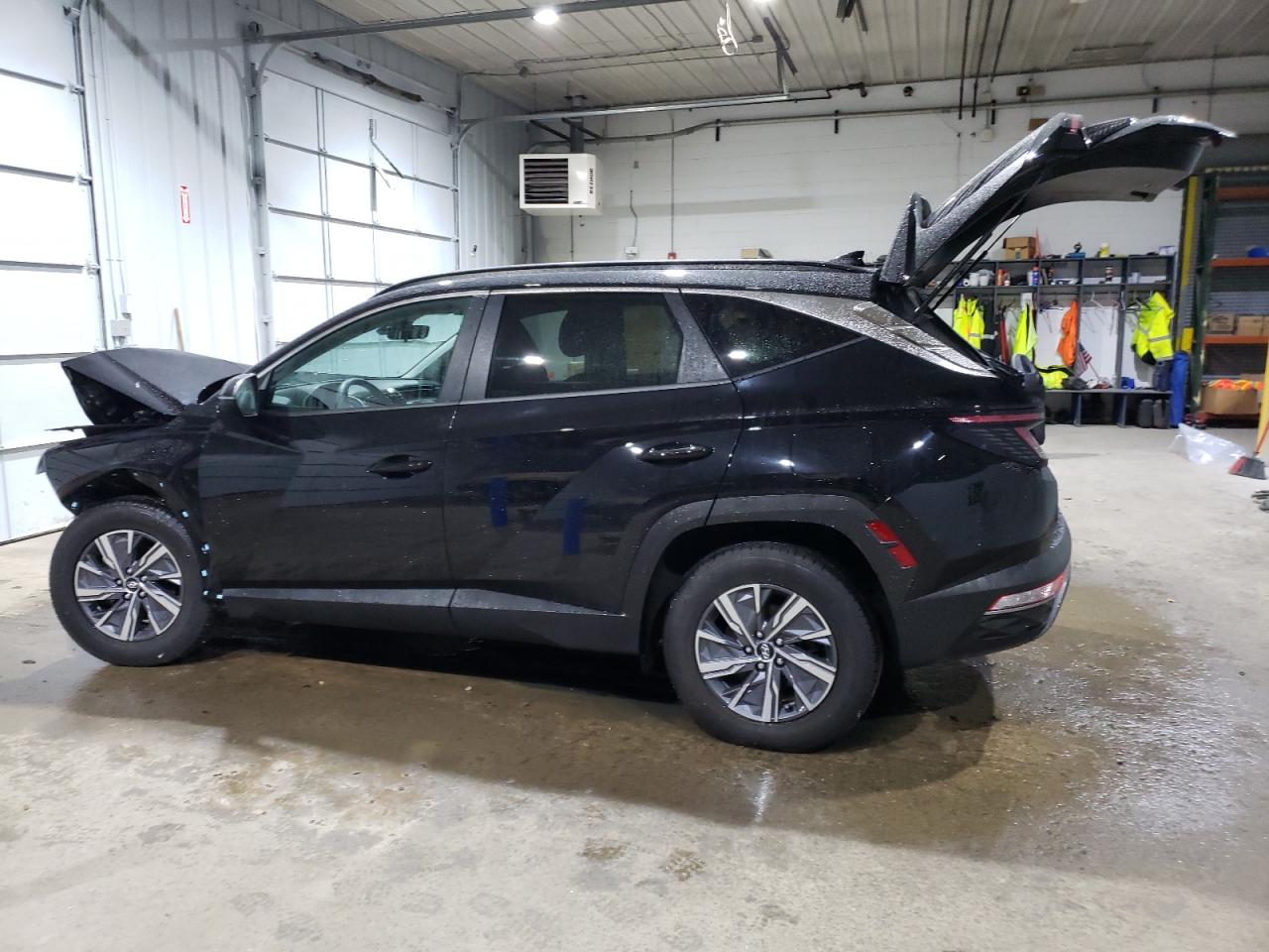 2022 HYUNDAI TUCSON BLUE VIN:KM8JBCA13NU048319