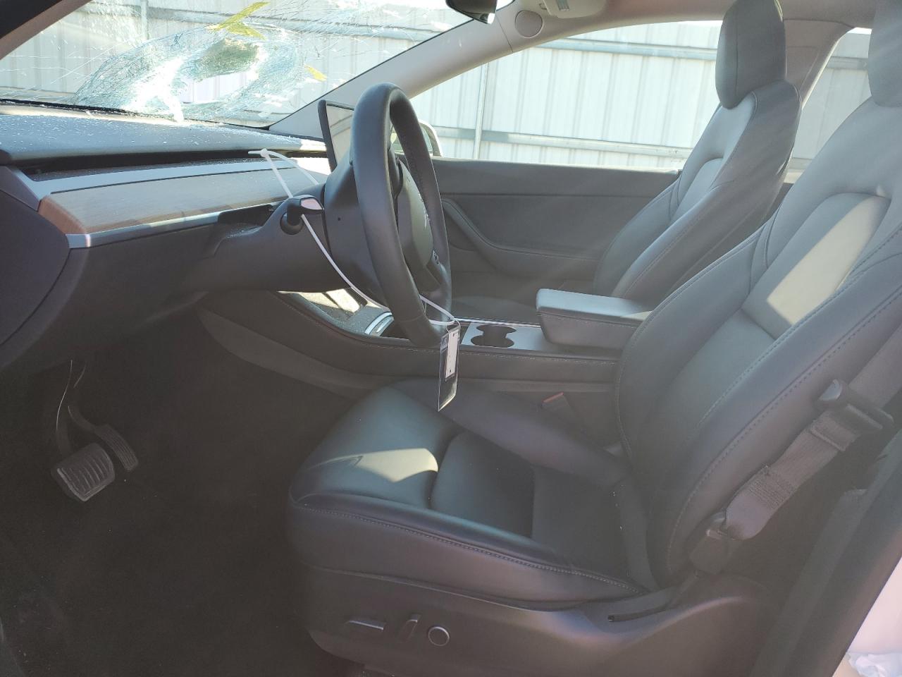 2022 TESLA MODEL Y  VIN:7SAYGAEE2NF329433